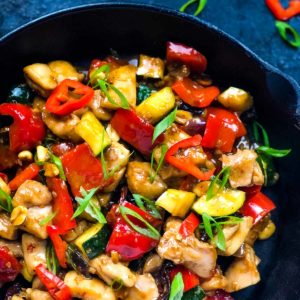 Pan with stir-fry chicken and vegetables chines style - by Caramel and Spice.
