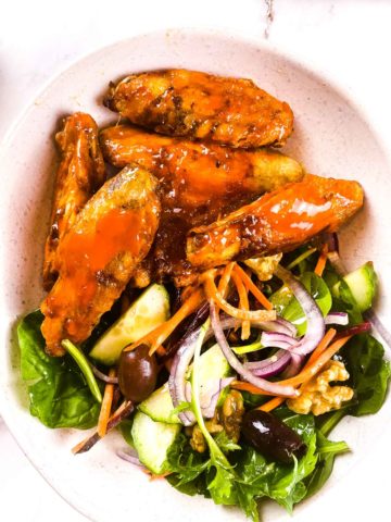 Keto Air Fryer Chicken Wings With Salad
