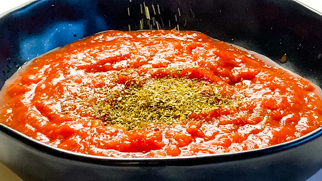 Authentic Neapolitan Pizza Sauce Recipe Caramel and Spice