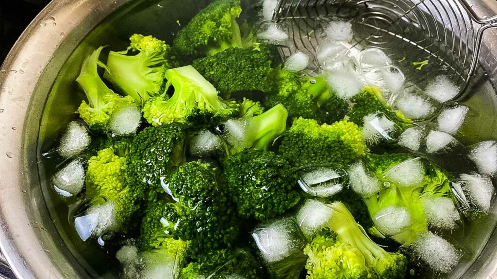 how to blanch broccoli for freezer