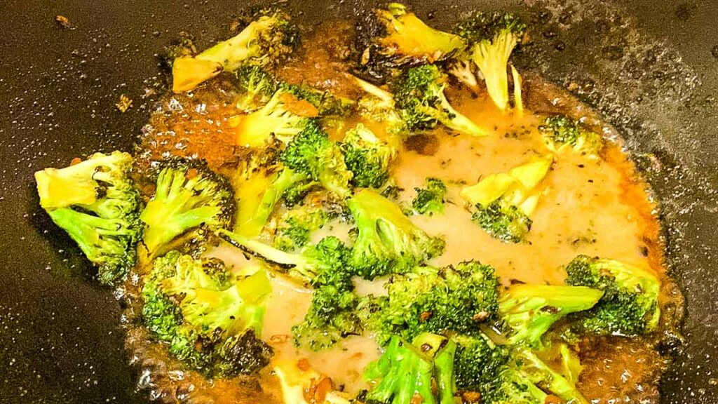 Mongolian Crispy Tofu And Broccoli Stir Fry